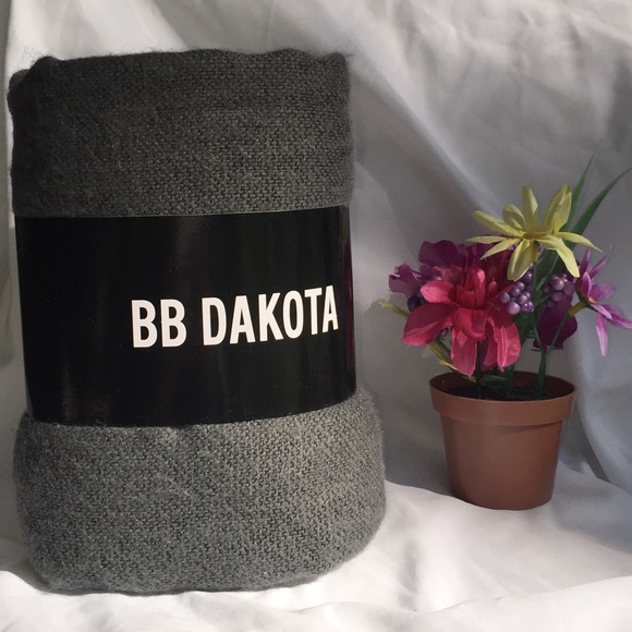 NEW! BB Dakota Wrap - Picture 4 of 8
